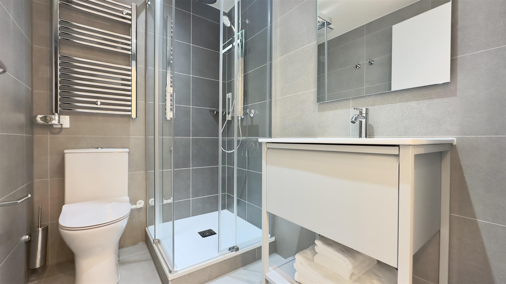 Image of Apartment - 1 Bedrooms - 1 Bathrooms for Rental in Victory Suites-Gibraltar, Image 6